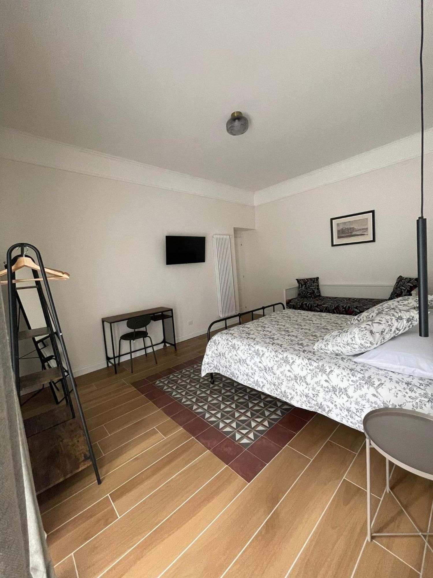 Casa Duchesca Bed & Breakfast Napoli Bagian luar foto